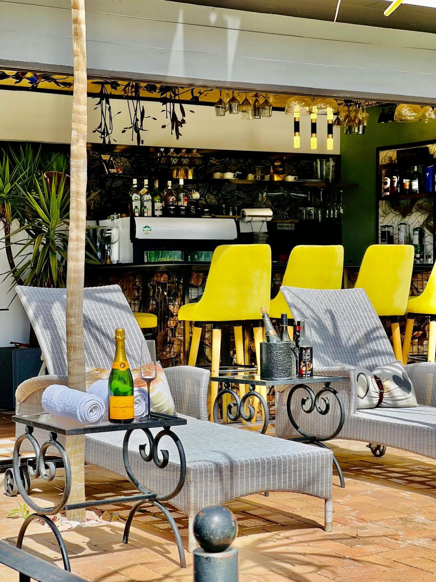 24 On Basil Boutique Luxury Hotel Johannesburg Exterior photo